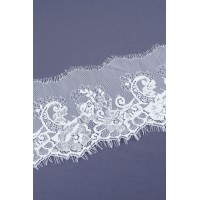 7763 Кружево шантильи цв.молочный